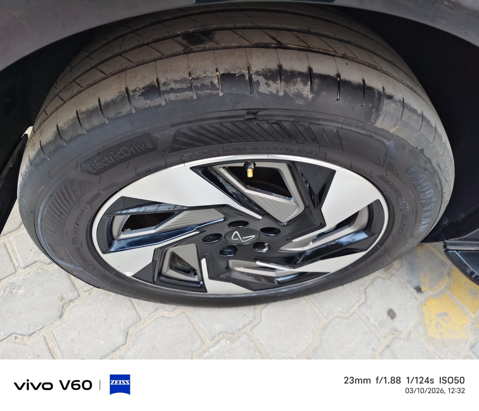 XEV 9e image 6 XEV 9e image 6