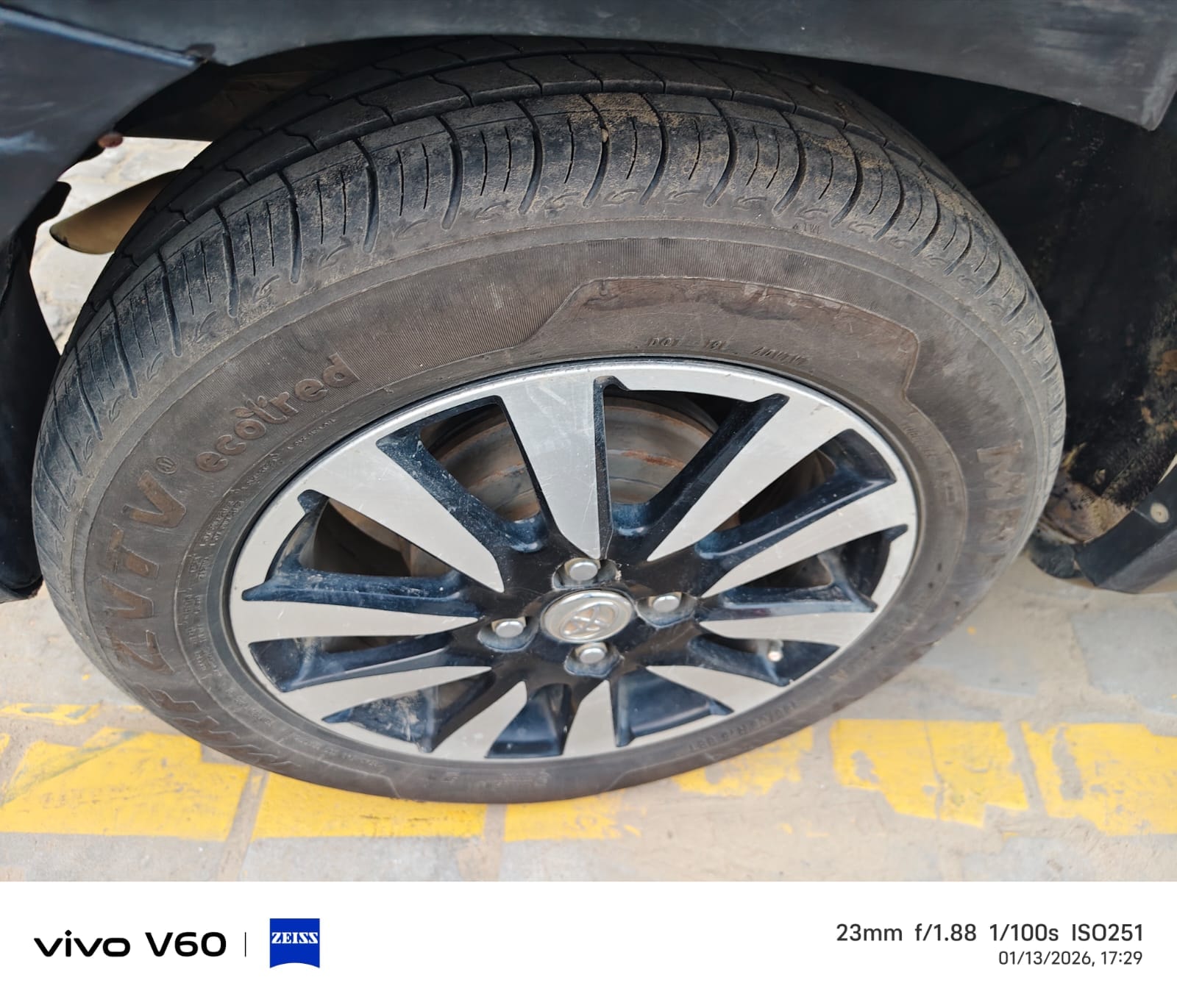 Etios Cross image 5 Etios Cross image 5