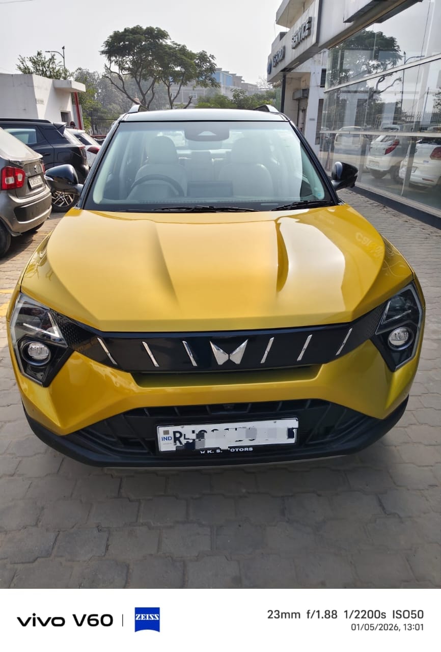 XUV 3XO image 1 XUV 3XO image 1