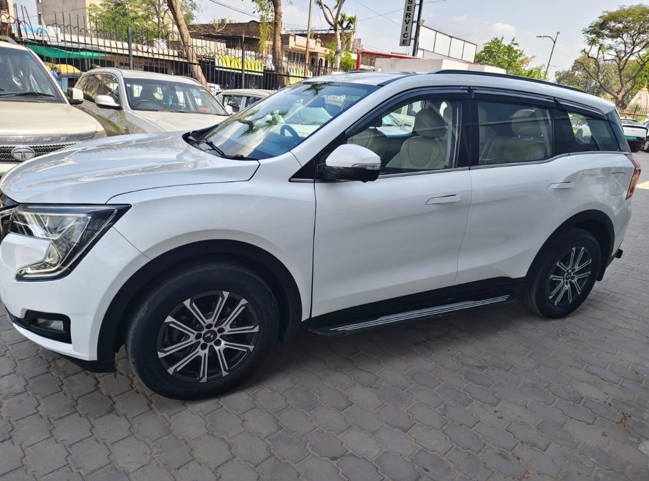 Used 2023 Mahindra XUV700 Used 2023 Mahindra XUV700