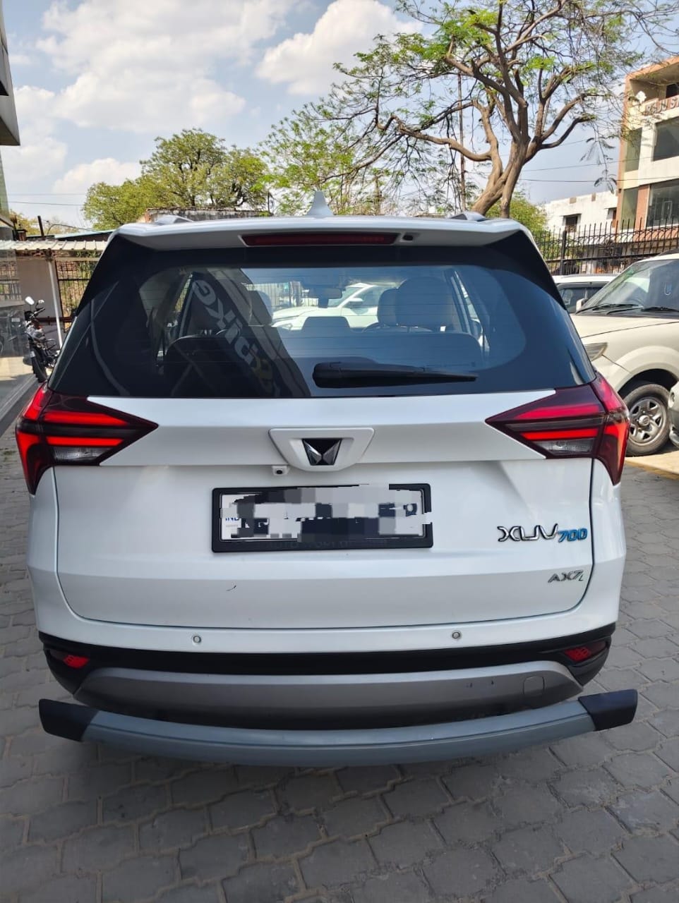 Used 2023 Mahindra XUV700 Used 2023 Mahindra XUV700