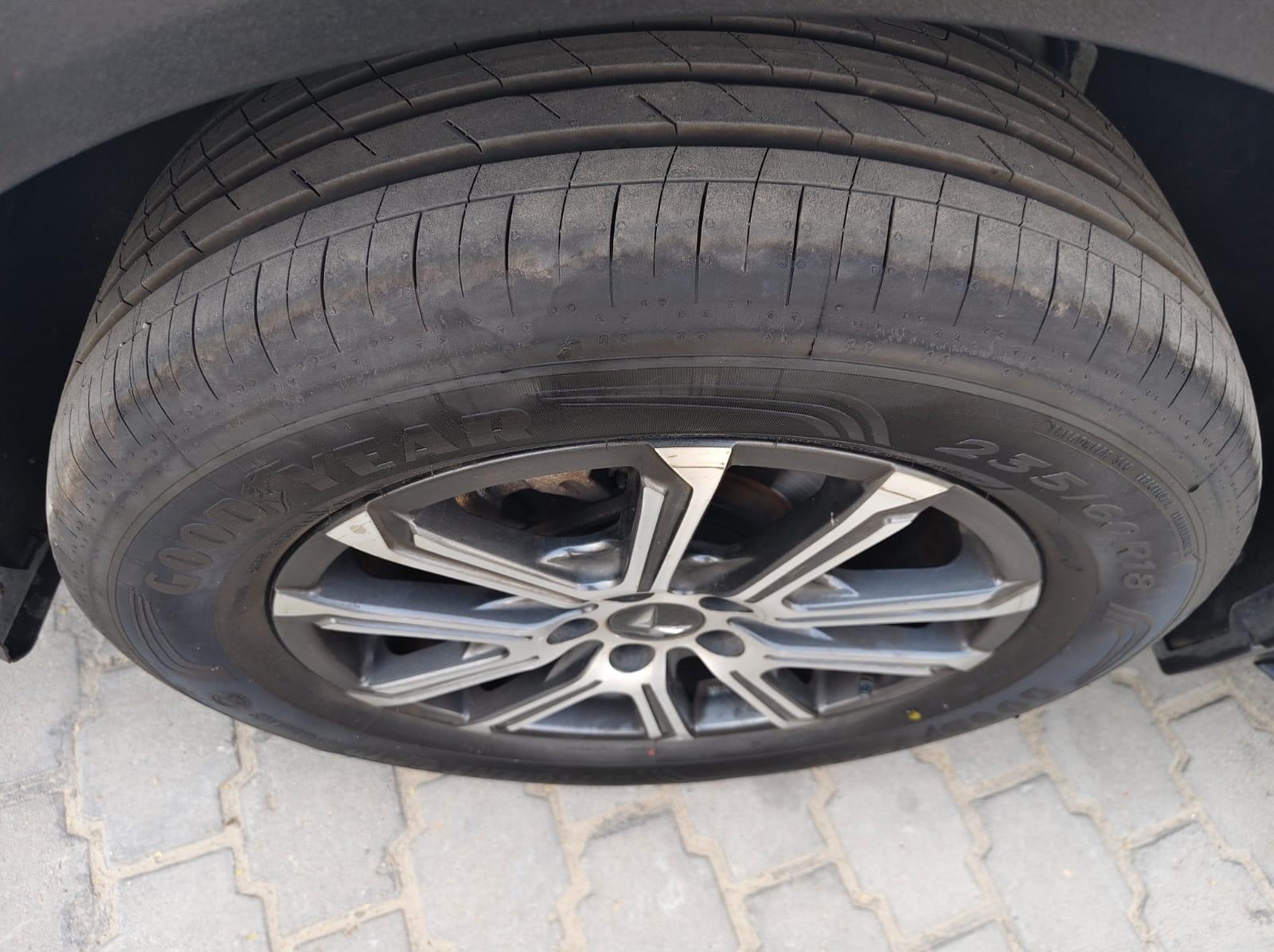 Used 2023 Mahindra XUV700 Used 2023 Mahindra XUV700