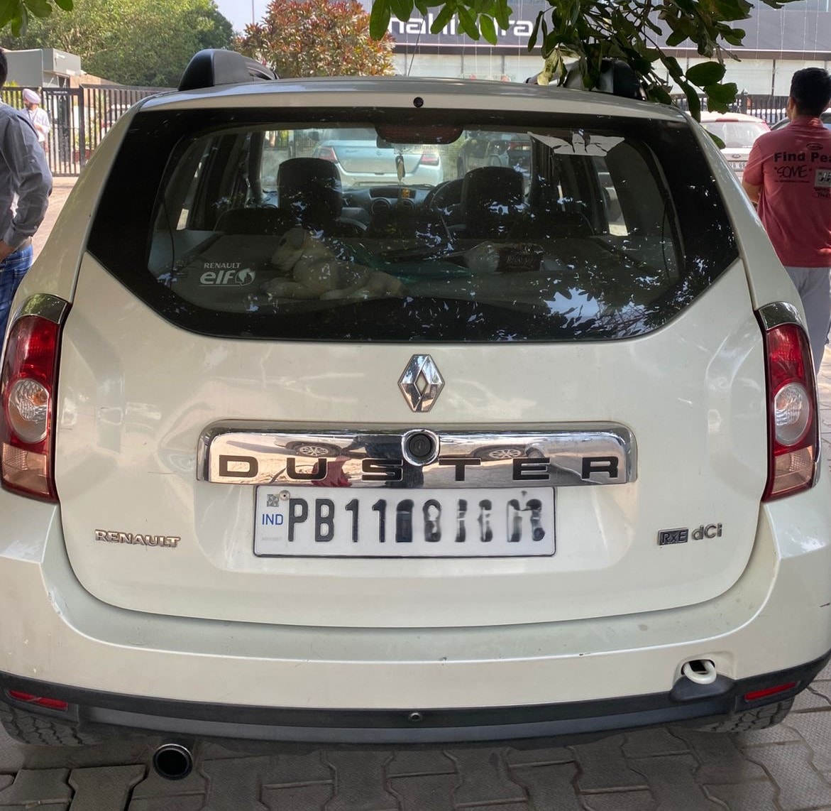 Duster image 2 Duster image 2