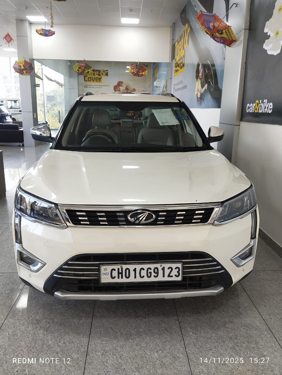 XUV300 image 1 XUV300 image 1