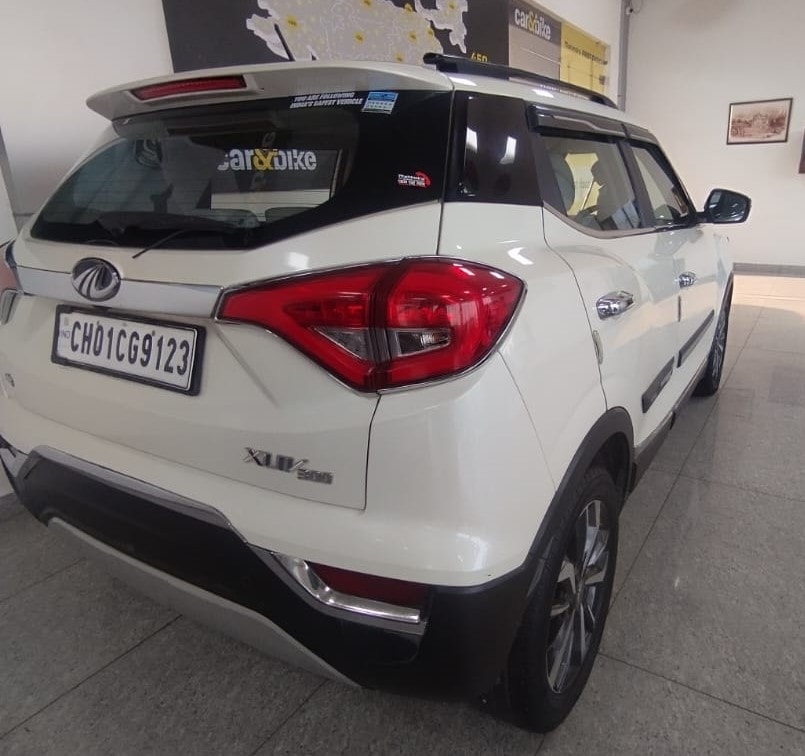 XUV300 image 2 XUV300 image 2