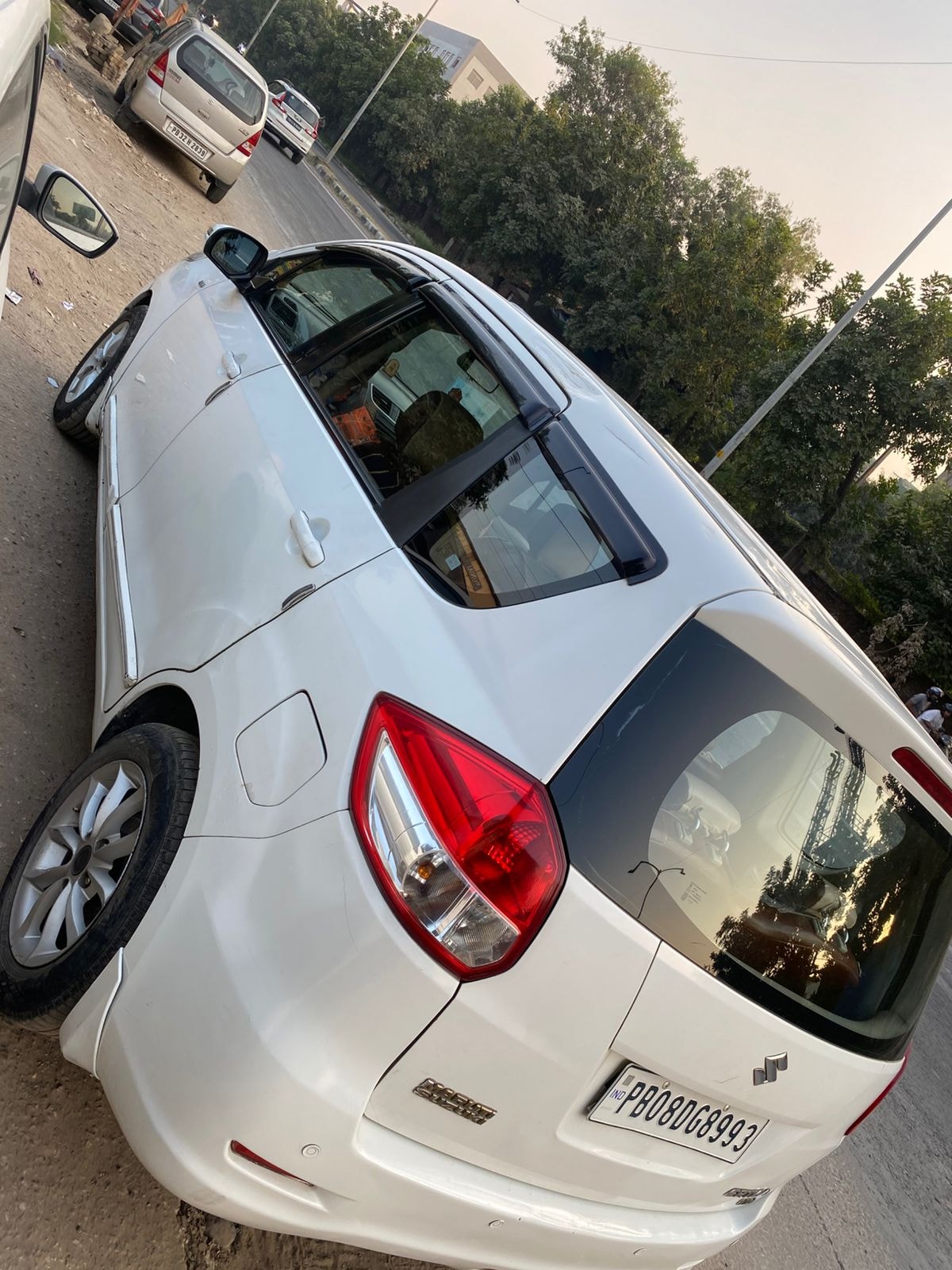 Ertiga image 2 Ertiga image 2