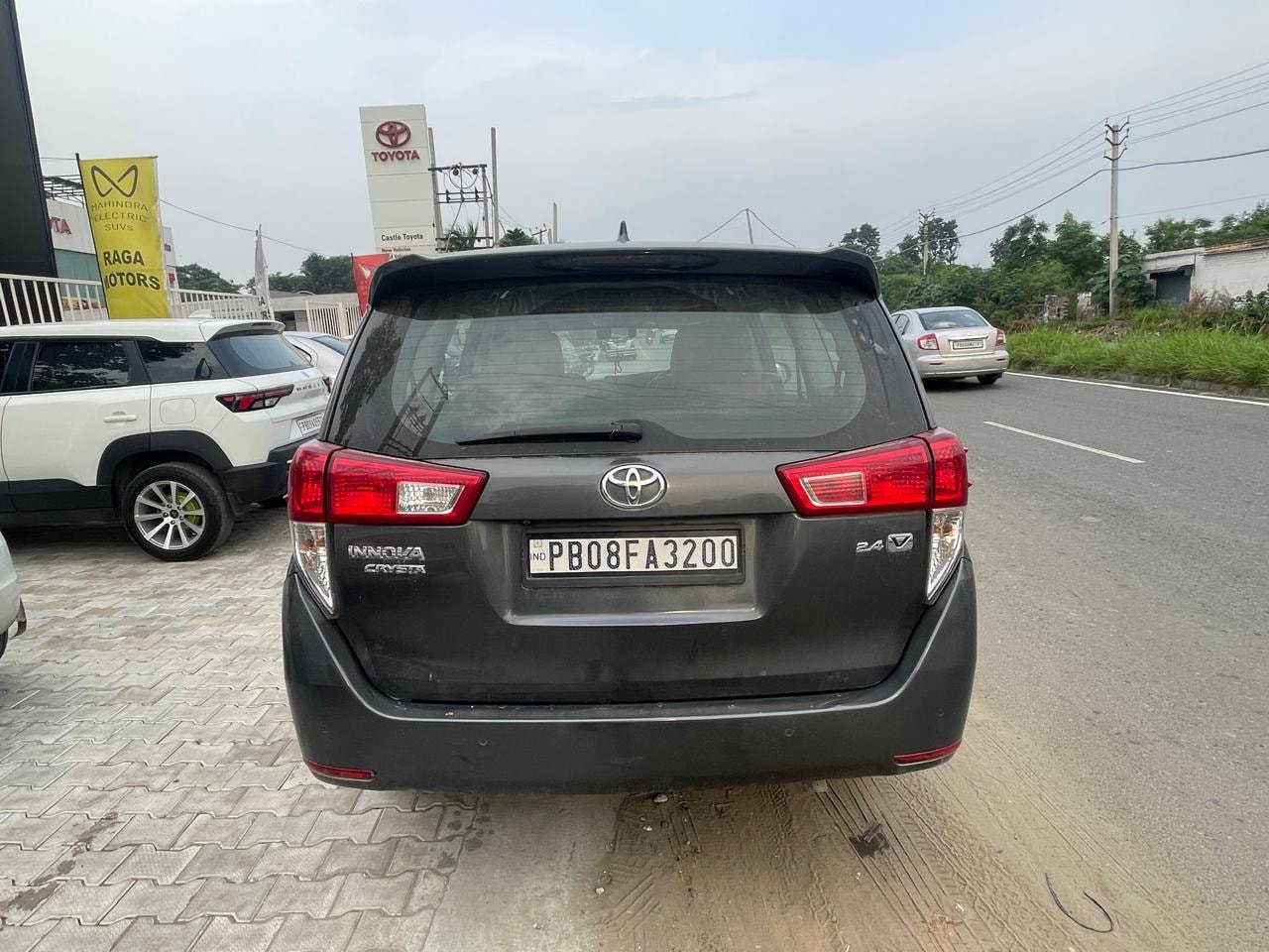 Used 2022 Toyota Innova Crysta Used 2022 Toyota Innova Crysta