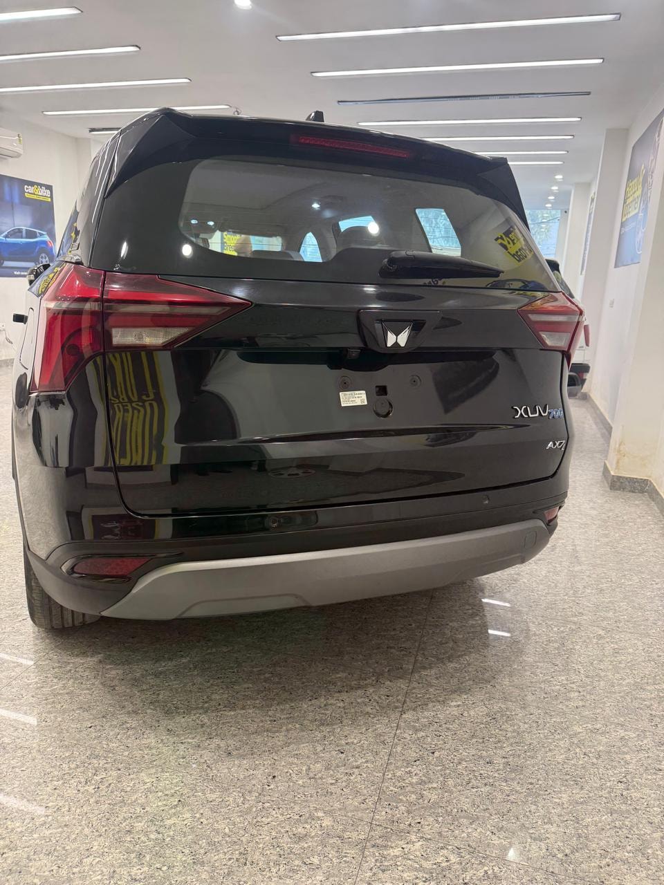 XUV700 image 2 XUV700 image 2