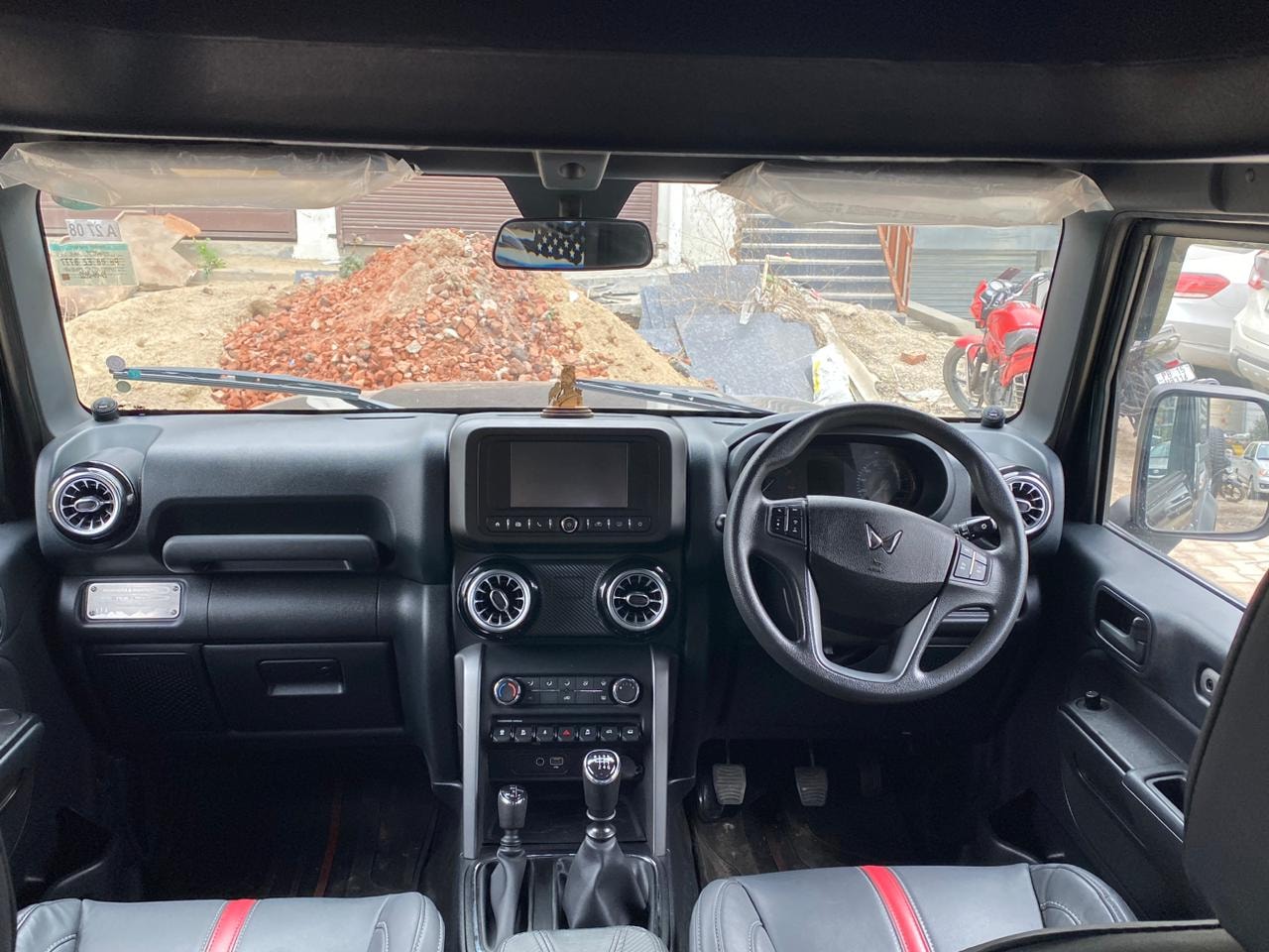 Used 2022 Mahindra Thar Used 2022 Mahindra Thar