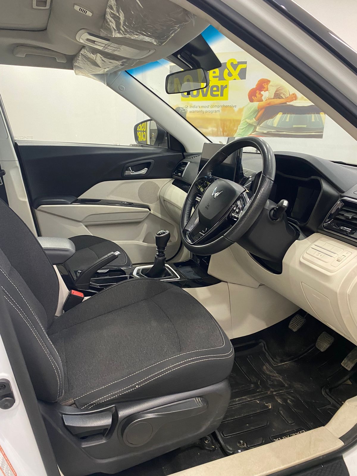 XUV 3XO image 13 XUV 3XO image 13