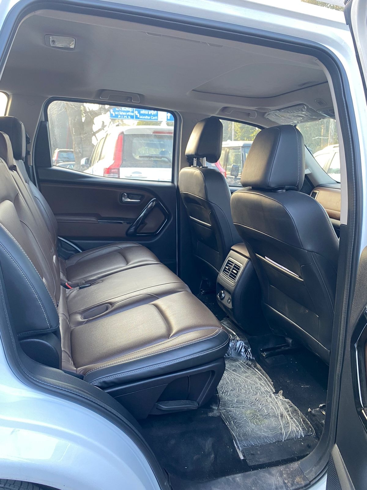 Scorpio-N image 14 Scorpio-N image 14