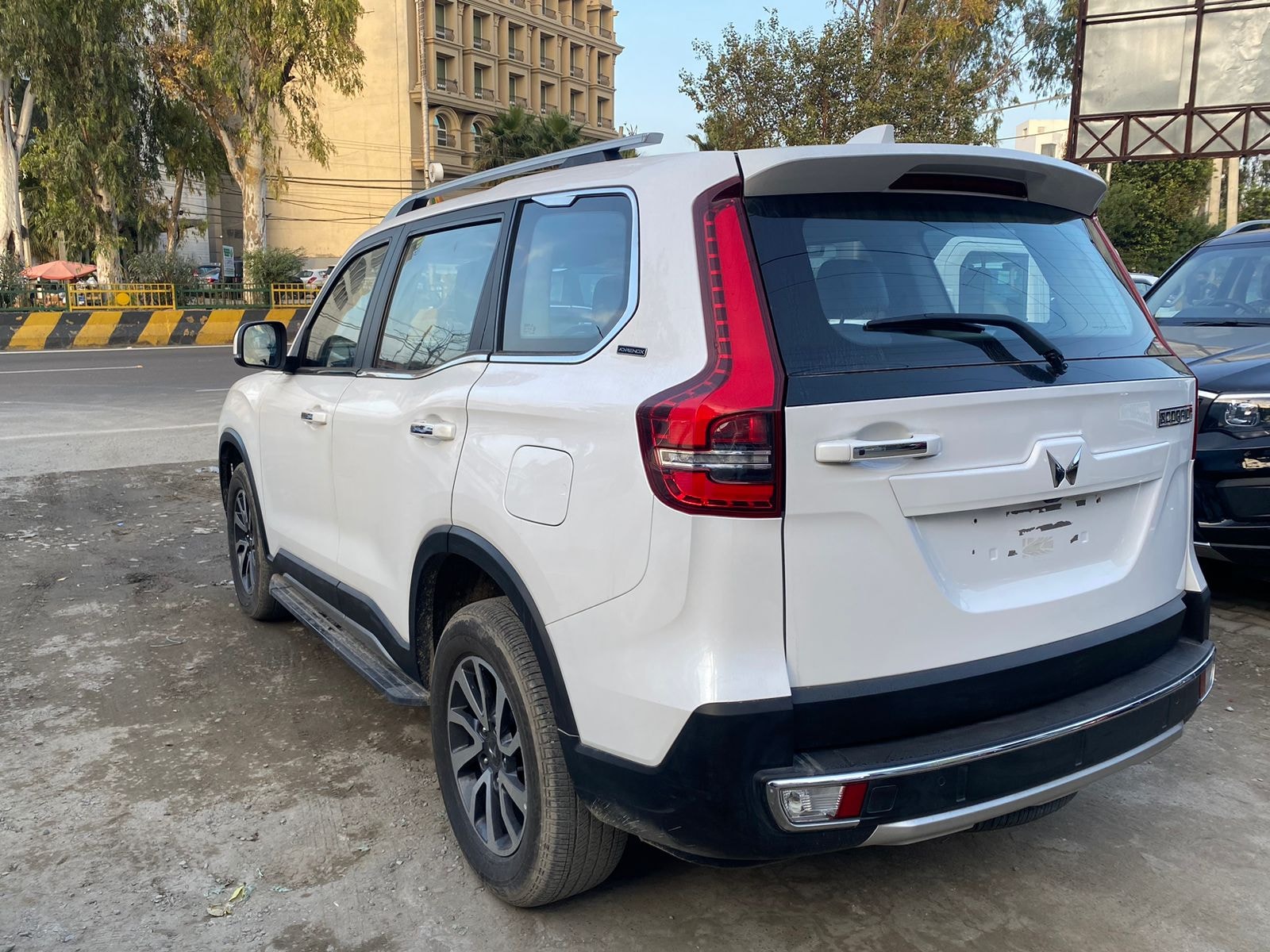 Scorpio-N image 3 Scorpio-N image 3