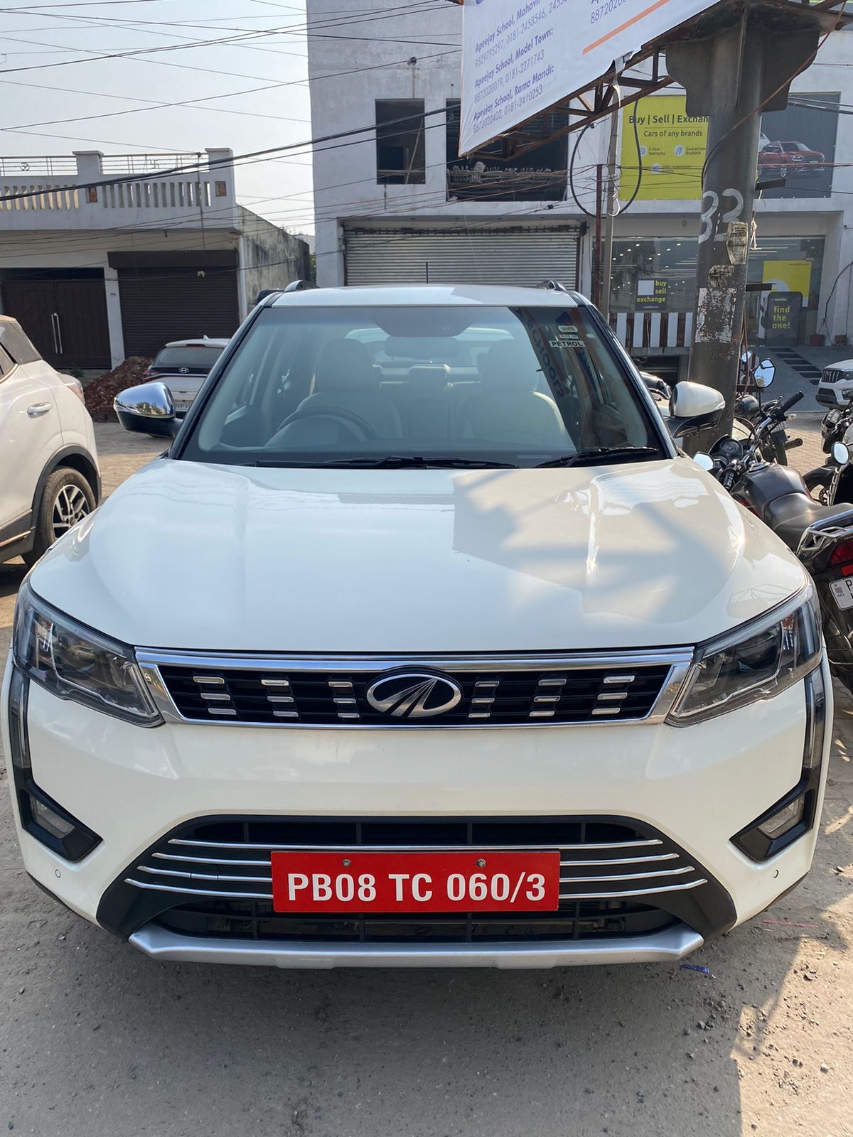 Used 2021 Mahindra XUV300 Used 2021 Mahindra XUV300