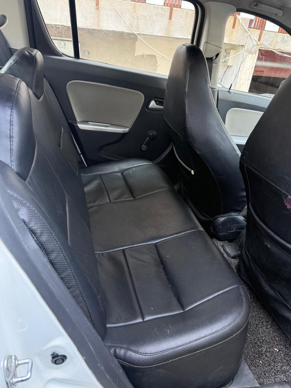 Alto 800 image 8 Alto 800 image 8