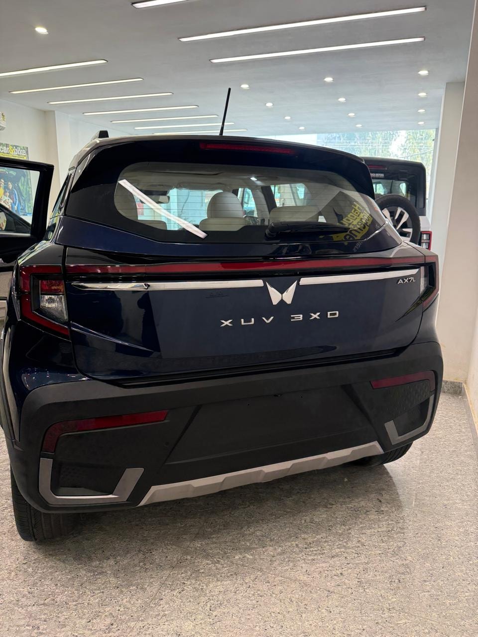 XUV 3XO image 3 XUV 3XO image 3