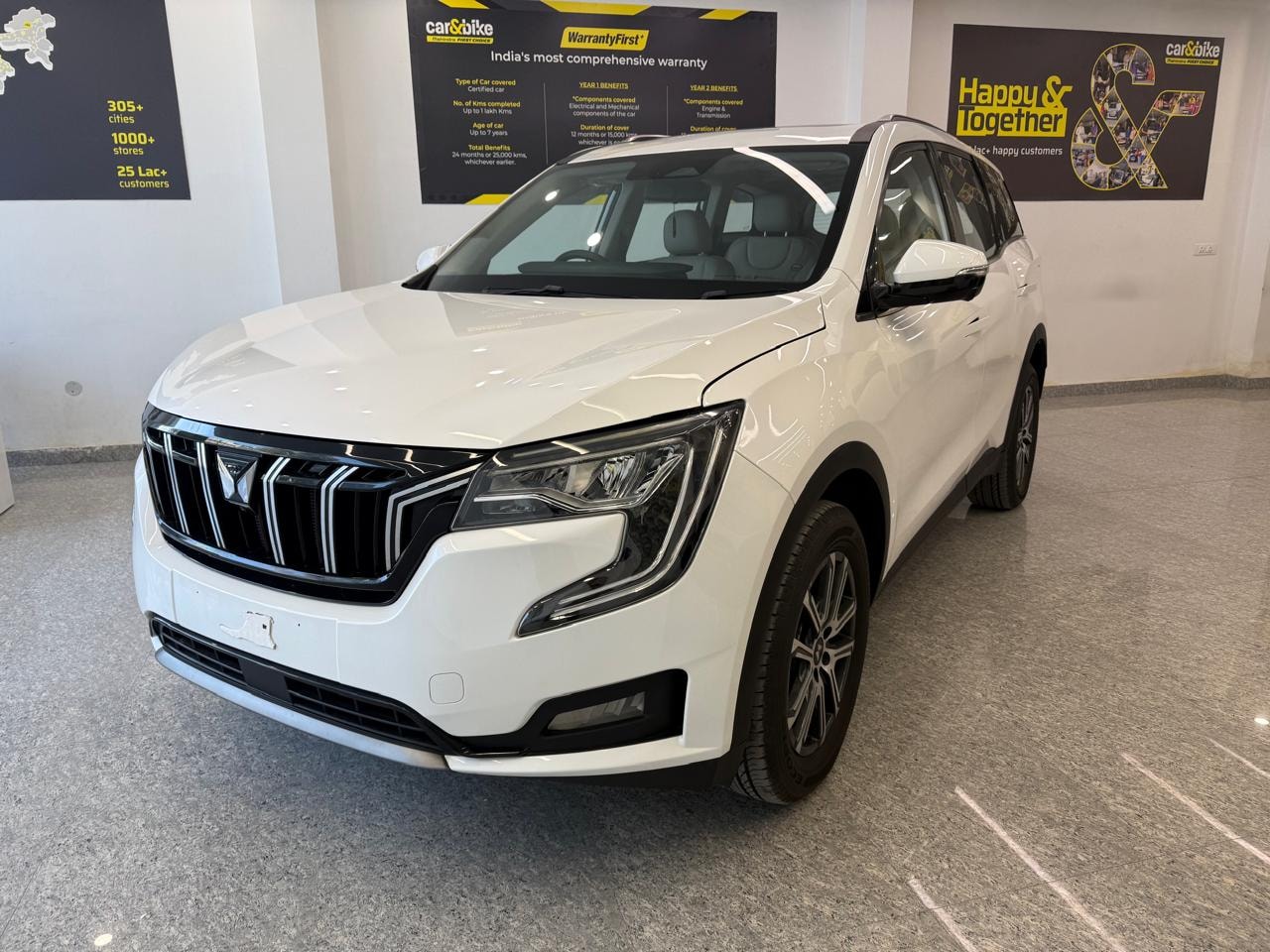 XUV700 image 2 XUV700 image 2