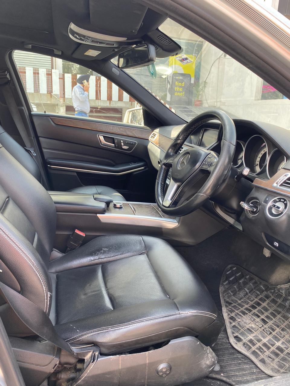 E-Class image 16 E-Class image 16