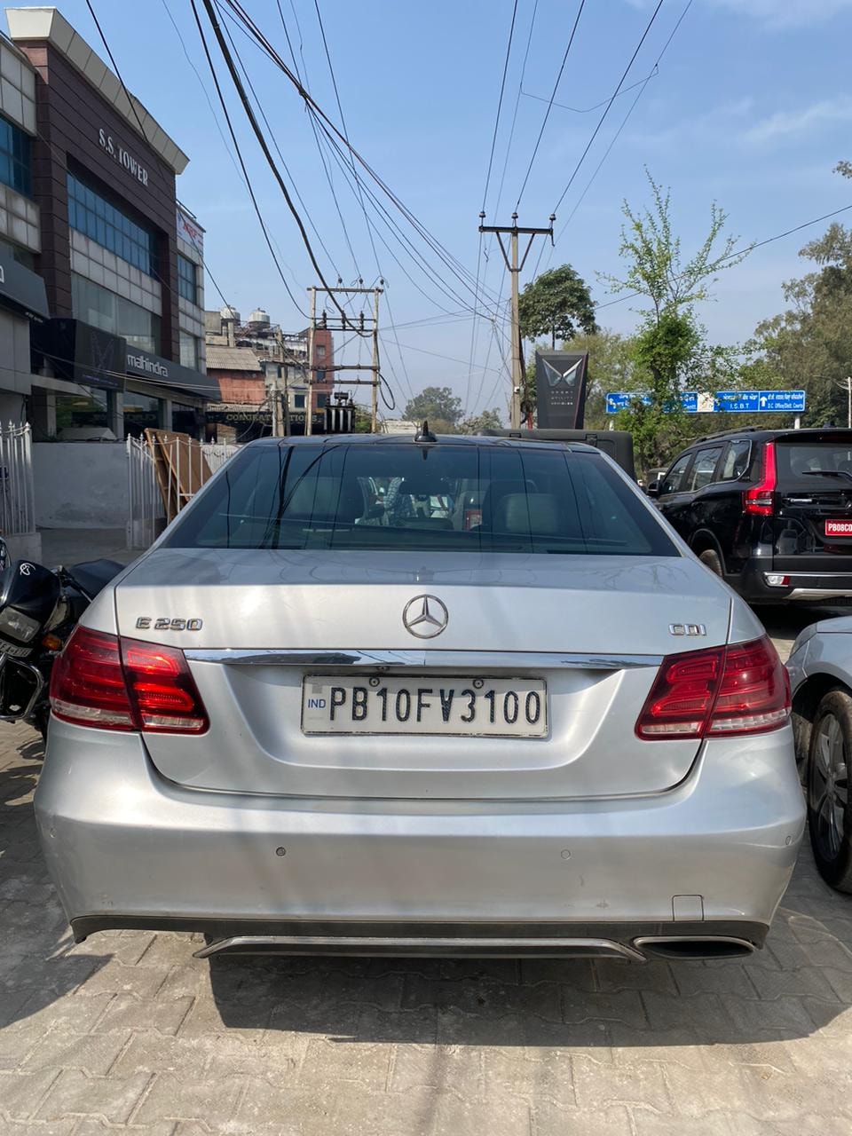 E-Class image 4 E-Class image 4