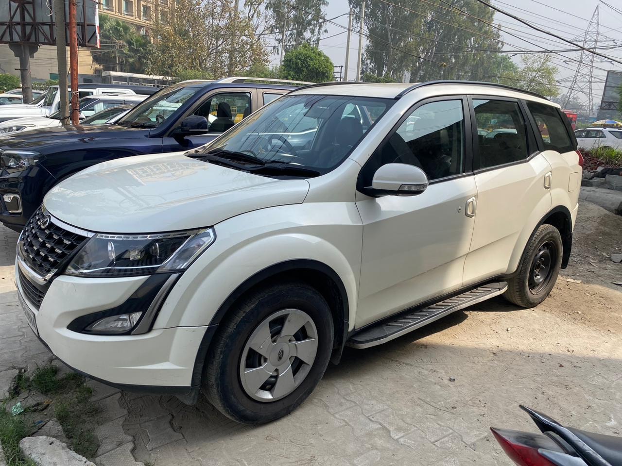 XUV500 image 2 XUV500 image 2