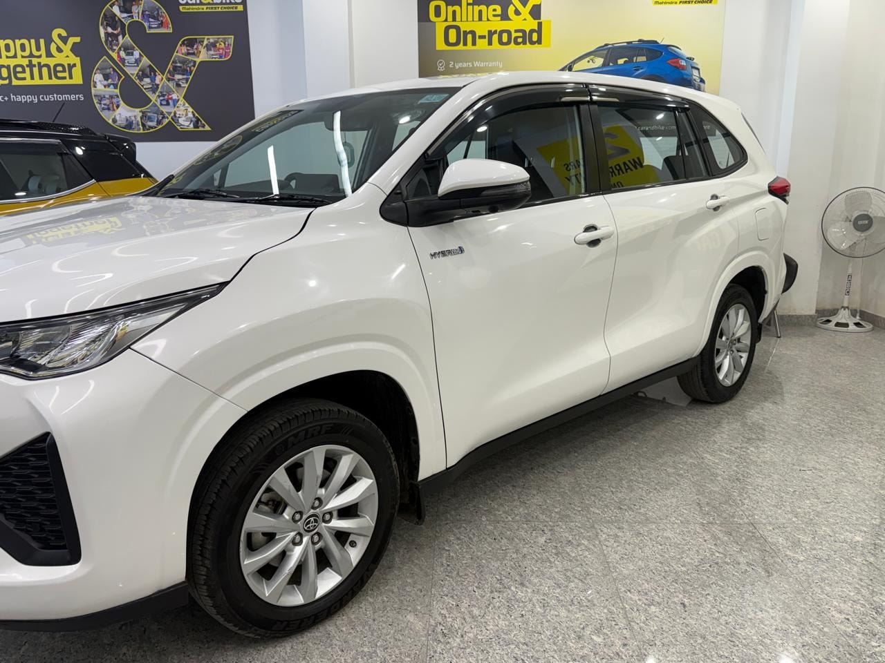 Used 2023 Toyota Innova Hycross Used 2023 Toyota Innova Hycross