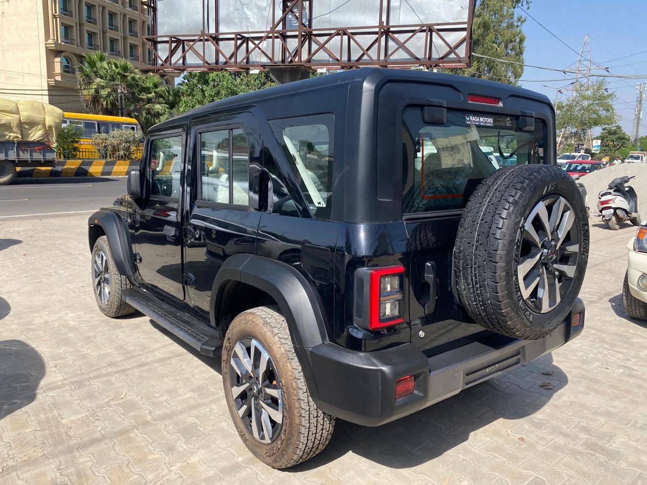 Thar Roxx image 3 Thar Roxx image 3