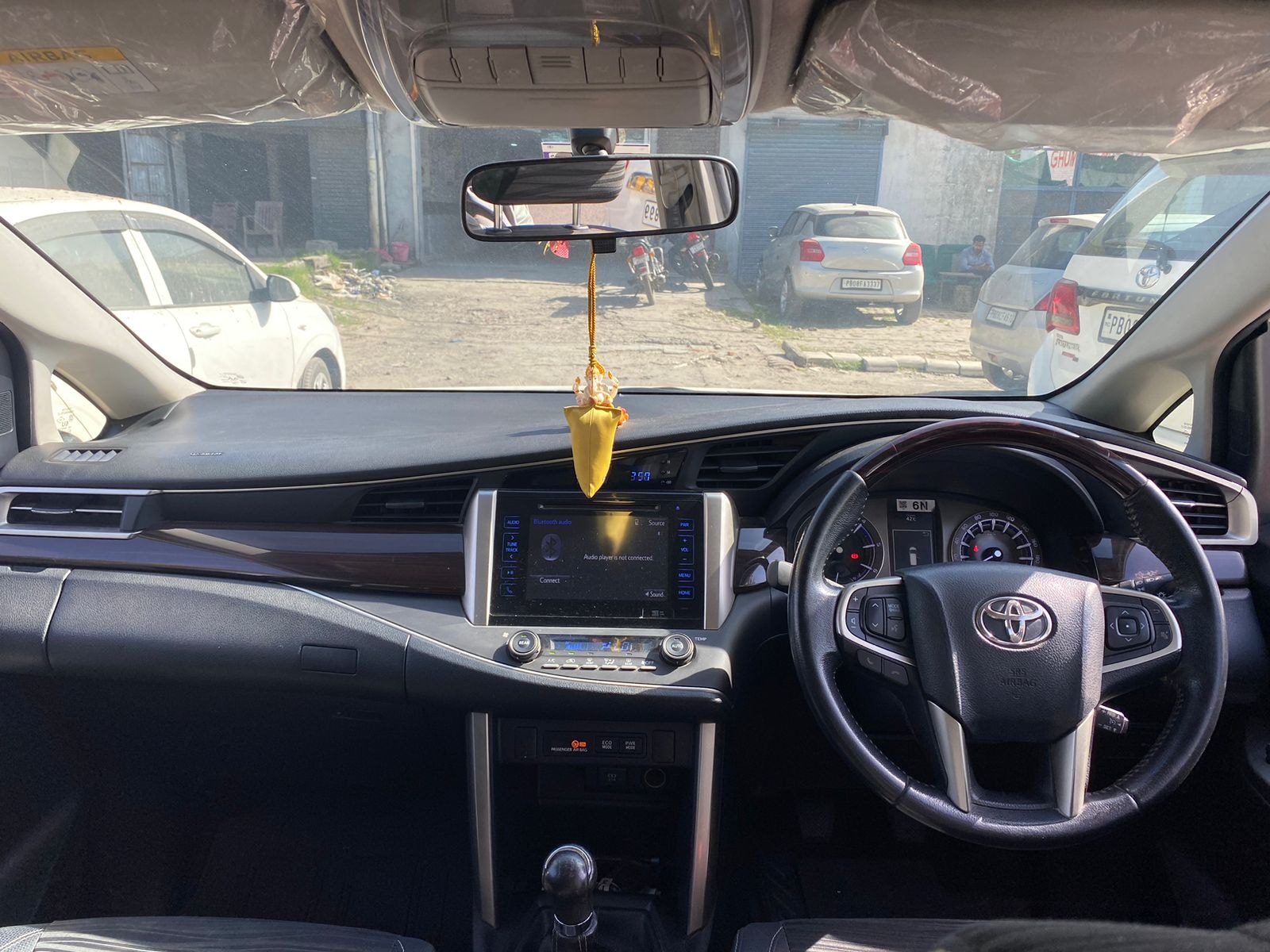 Innova Crysta image 10 Innova Crysta image 10