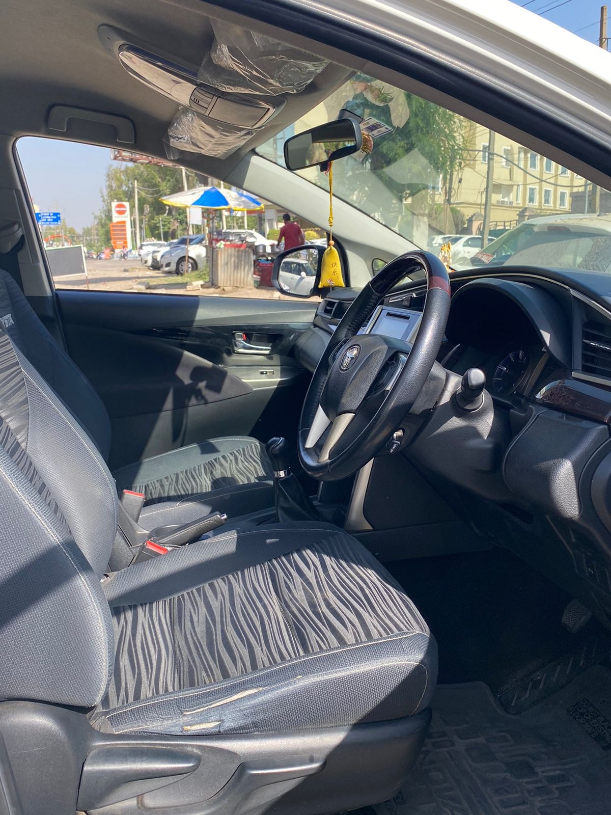 Innova Crysta image 12 Innova Crysta image 12