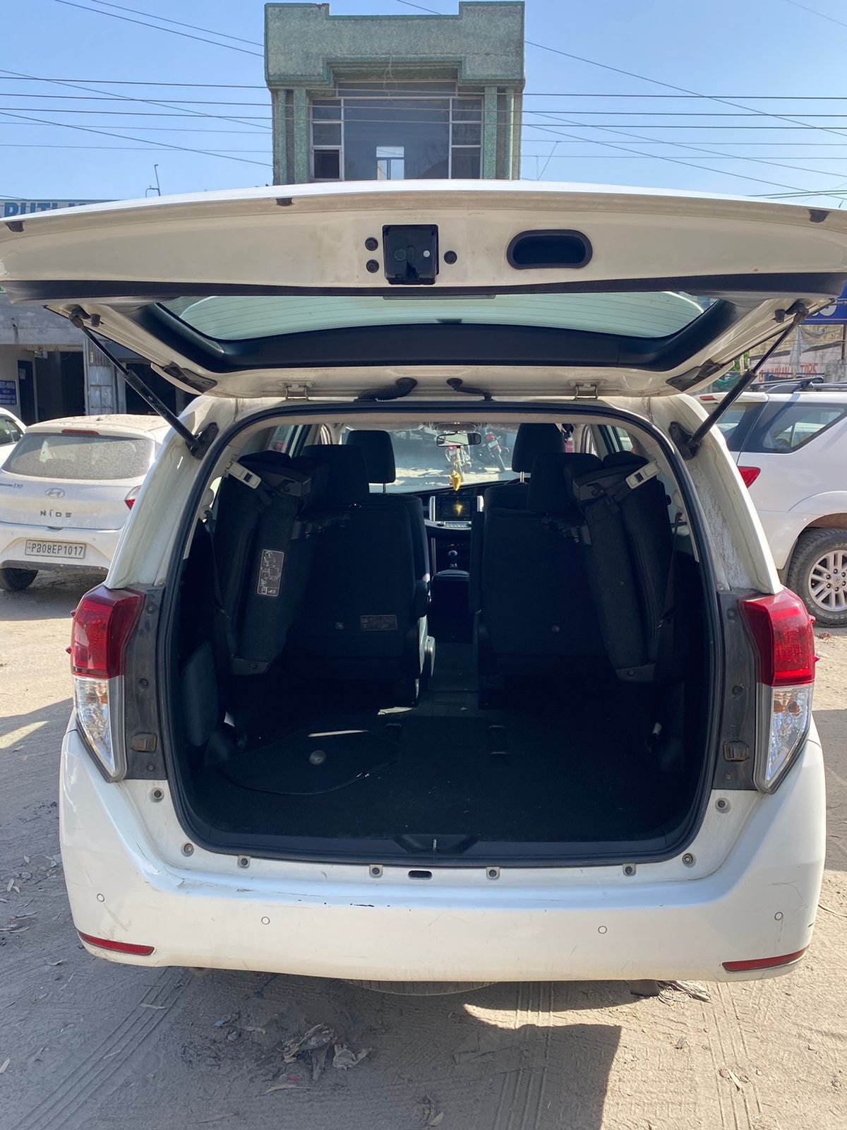 Innova Crysta image 8 Innova Crysta image 8