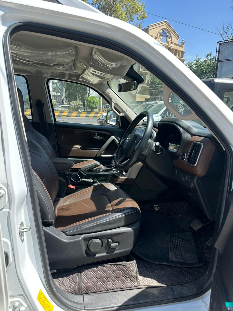 Scorpio-N image 14 Scorpio-N image 14