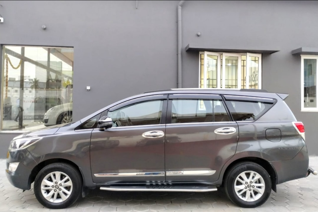 Used 2018 Toyota Innova Crysta Used 2018 Toyota Innova Crysta