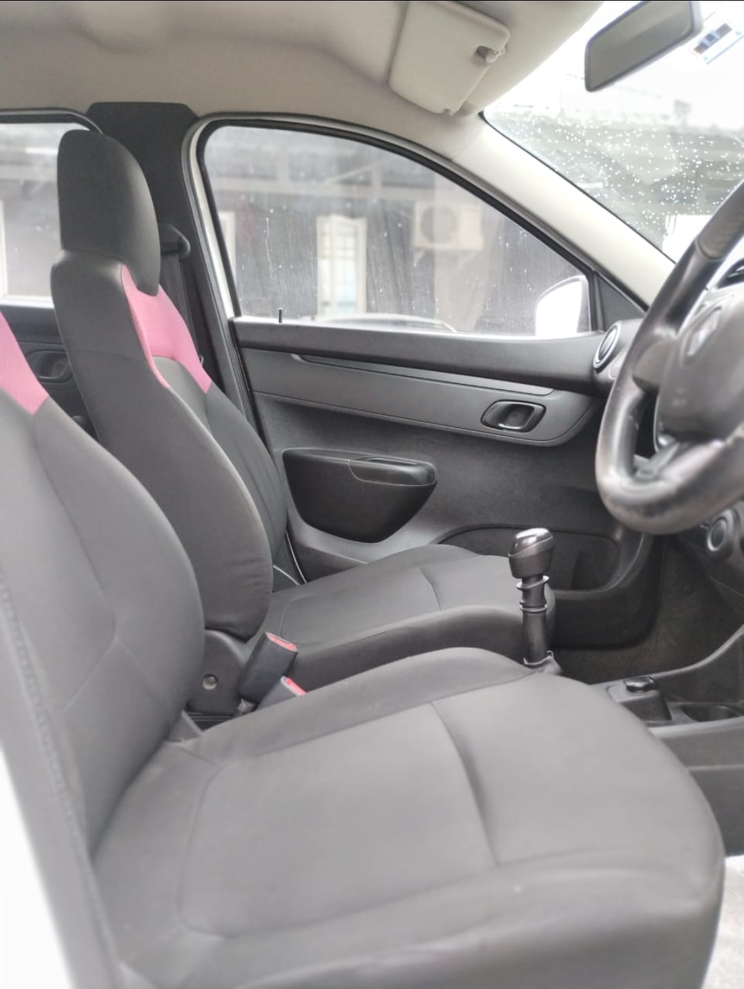 Kwid image 16 Kwid image 16