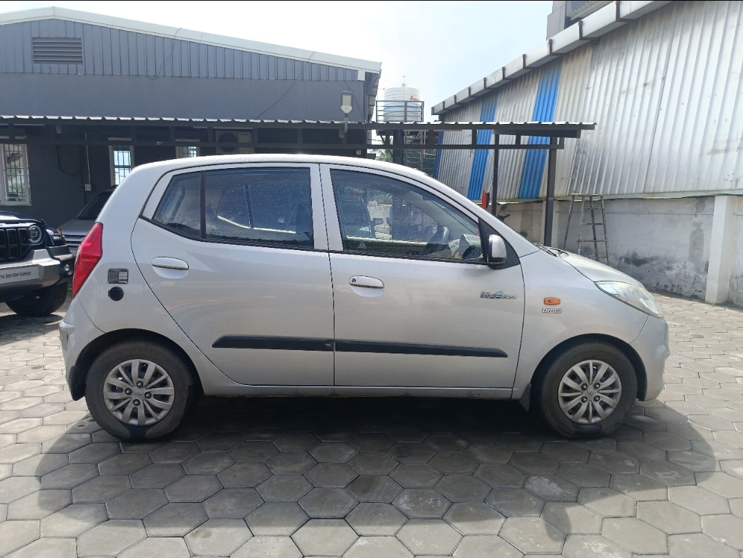 i10 image 6 i10 image 6