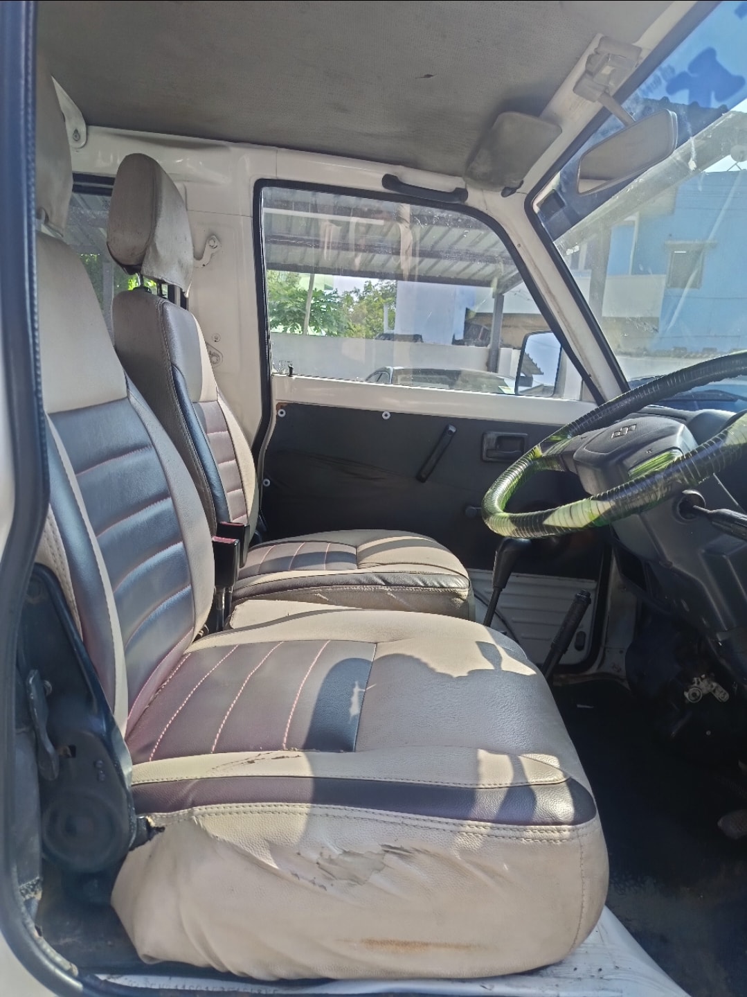 Omni image 16 Omni image 16