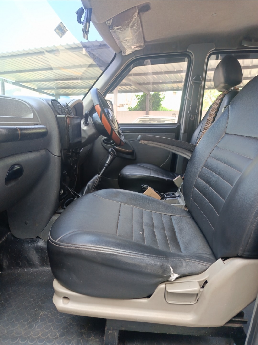 Scorpio image 16 Scorpio image 16