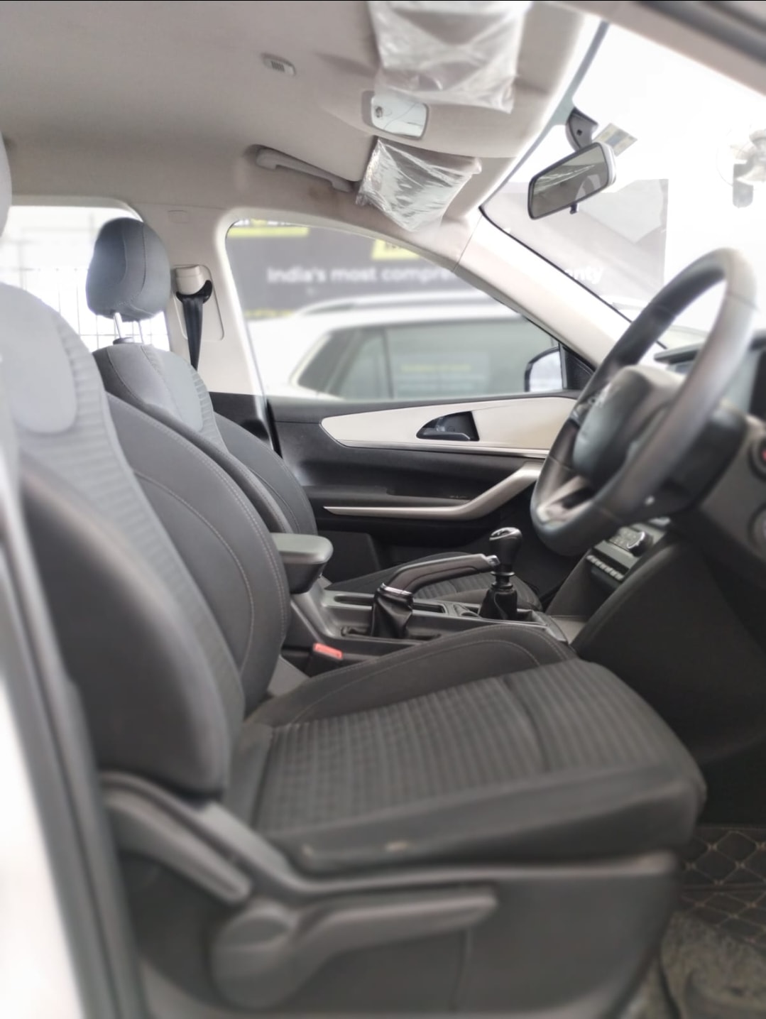 XUV700 image 16 XUV700 image 16