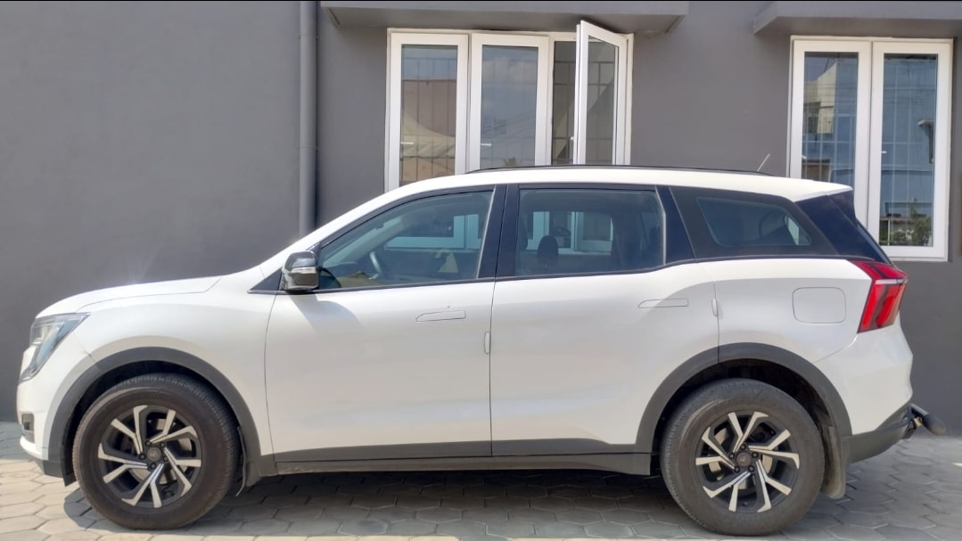 XUV700 image 2 XUV700 image 2