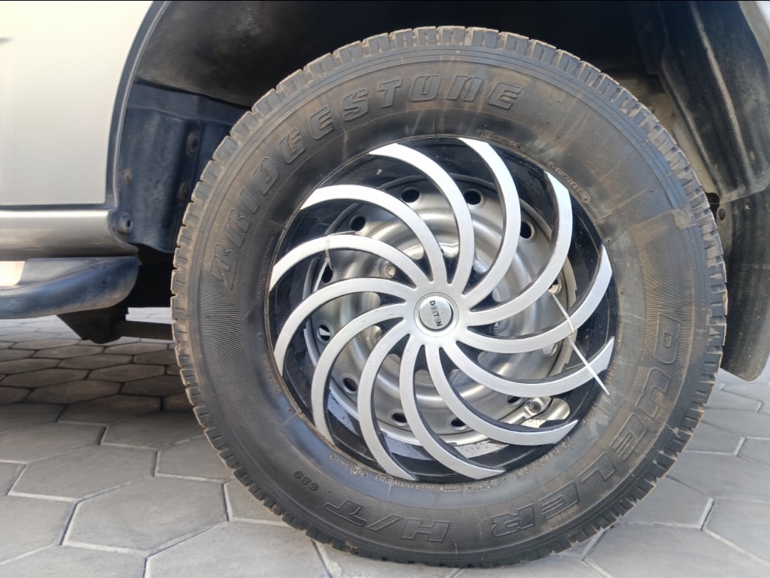 Scorpio image 9 Scorpio image 9