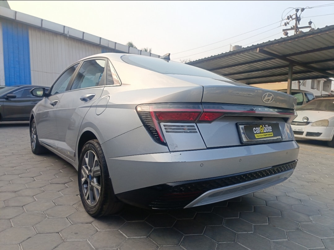 Verna image 5 Verna image 5