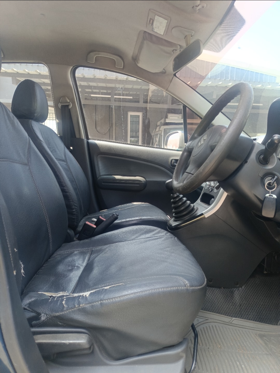 Ritz image 16 Ritz image 16