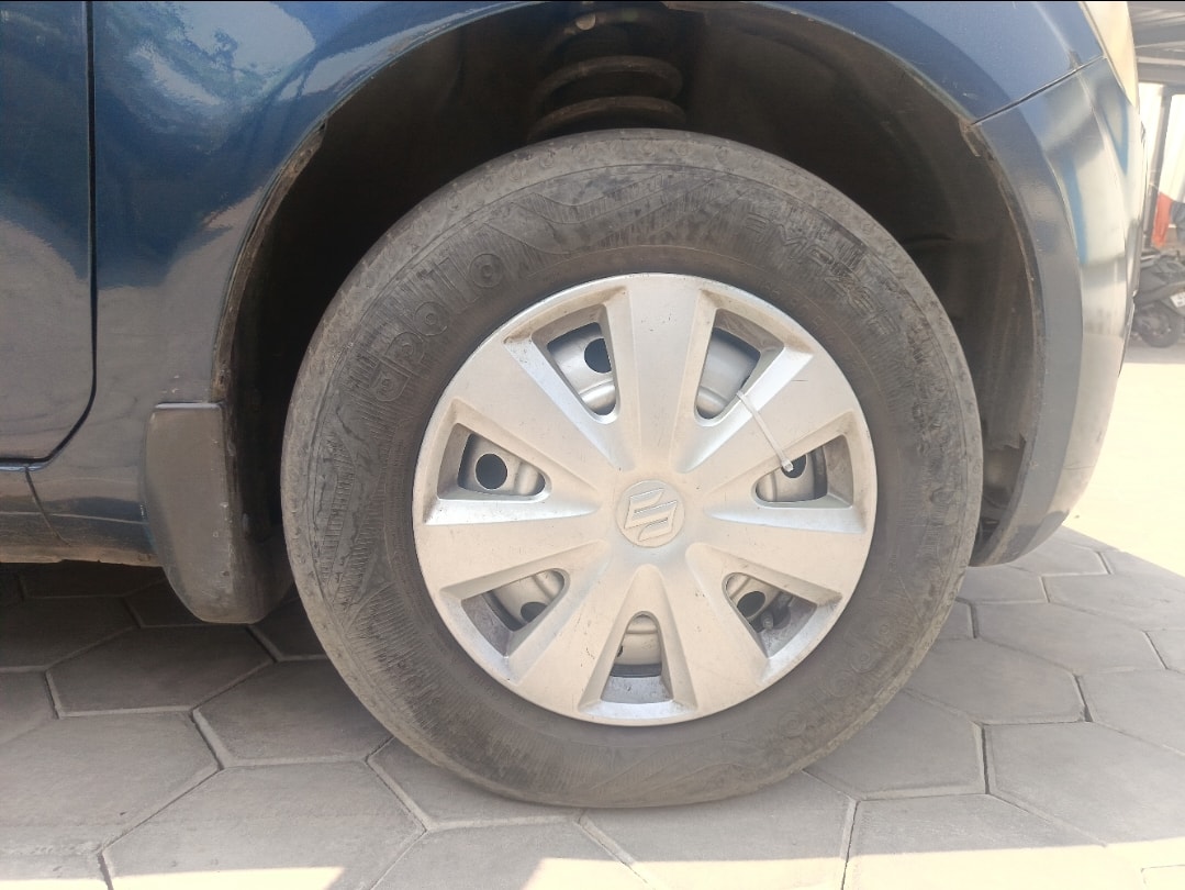 Ritz image 9 Ritz image 9