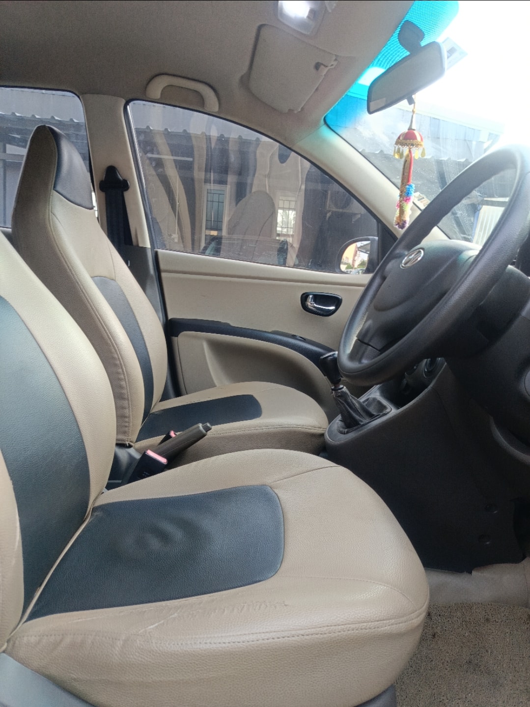 i10 image 16 i10 image 16