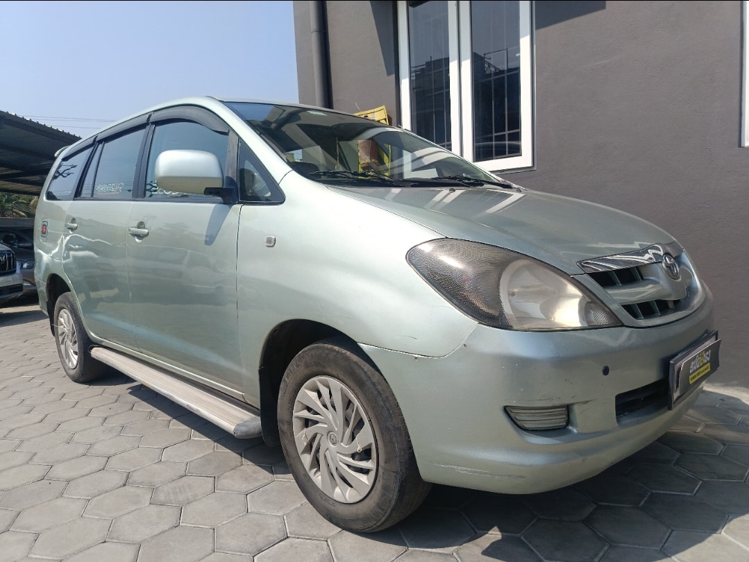 Innova image 7 Innova image 7