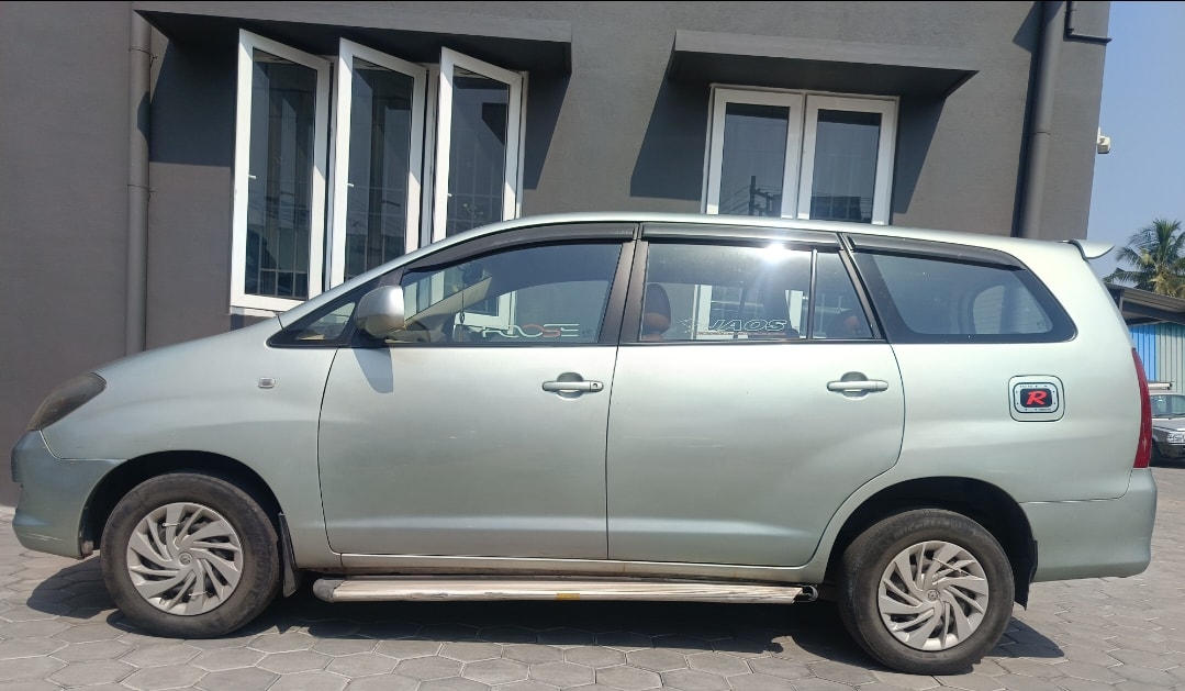 Innova image 2 Innova image 2