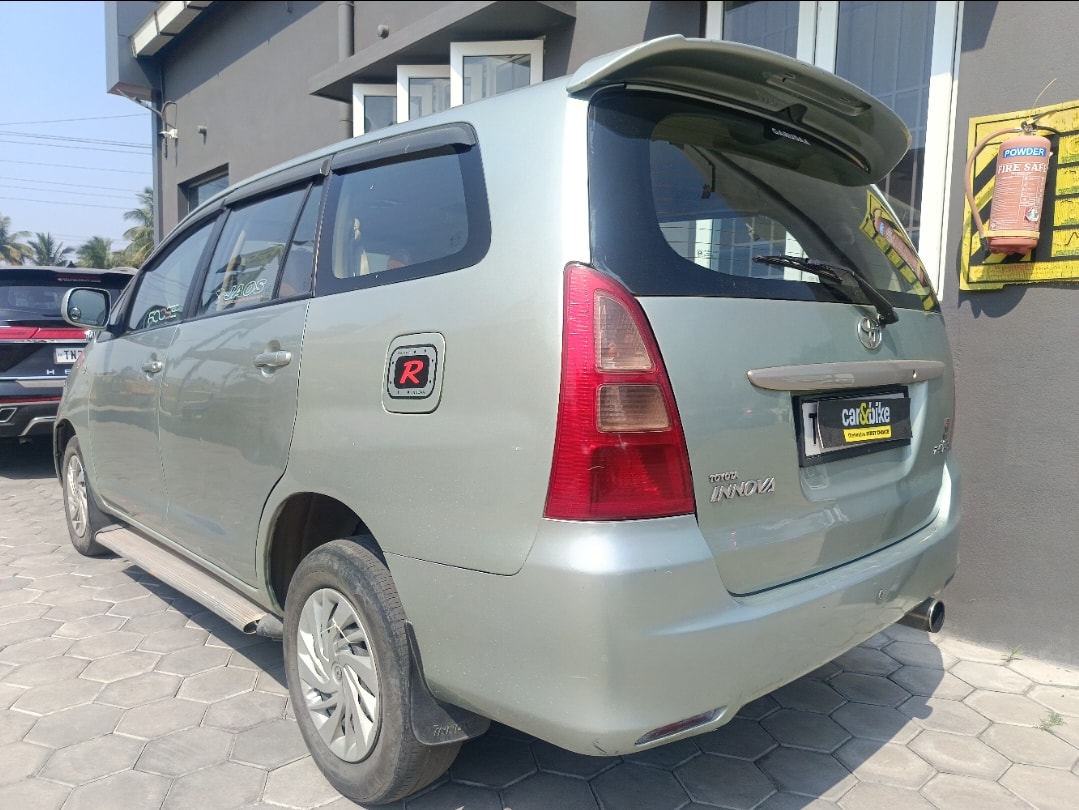 Innova image 5 Innova image 5