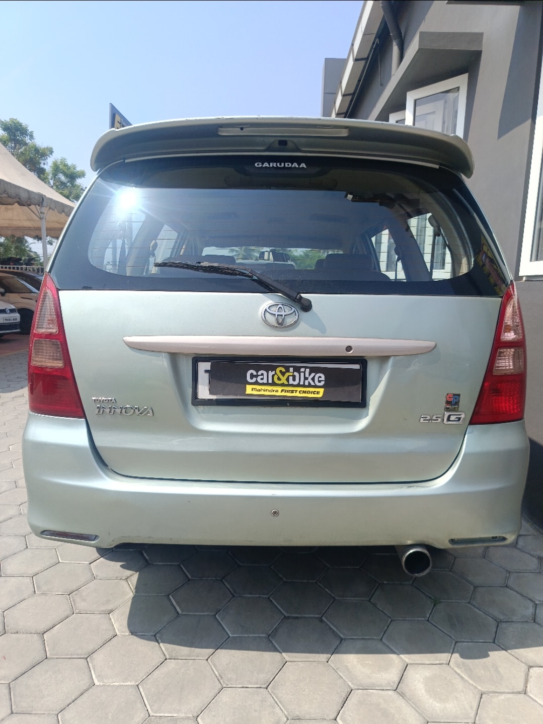 Innova image 4 Innova image 4