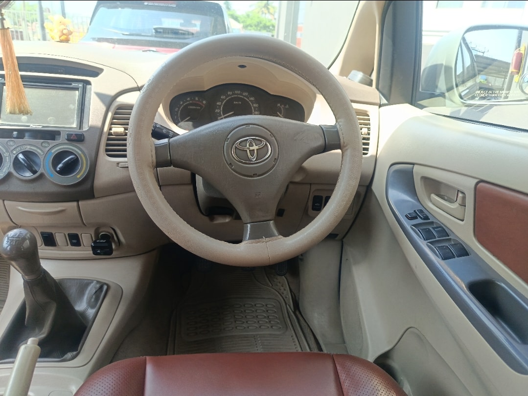 Innova image 13 Innova image 13