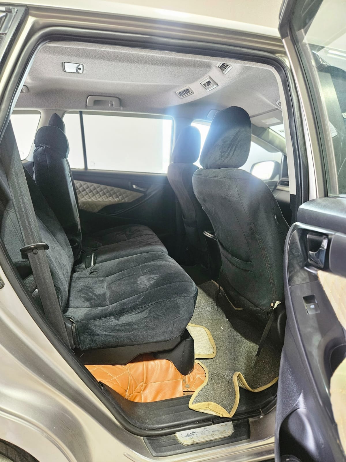 Used 2016 Toyota Innova Crysta Used 2016 Toyota Innova Crysta