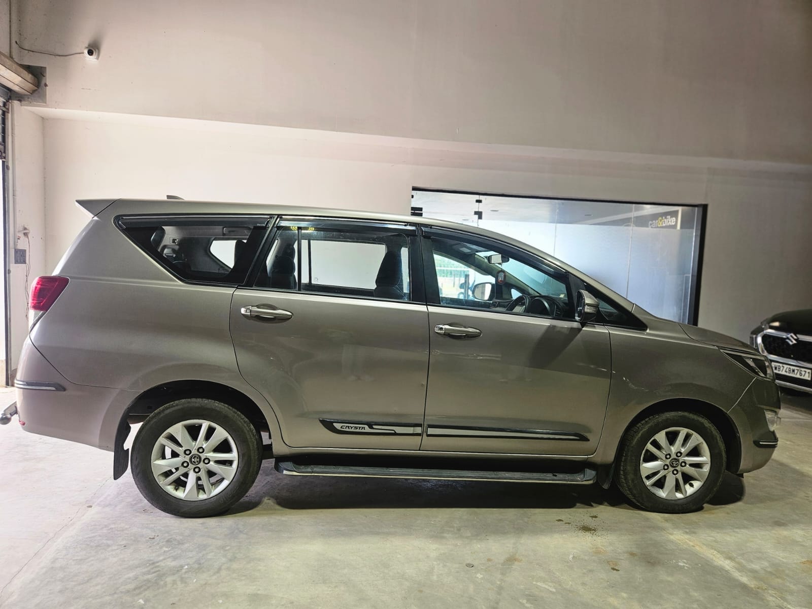 Used 2016 Toyota Innova Crysta Used 2016 Toyota Innova Crysta