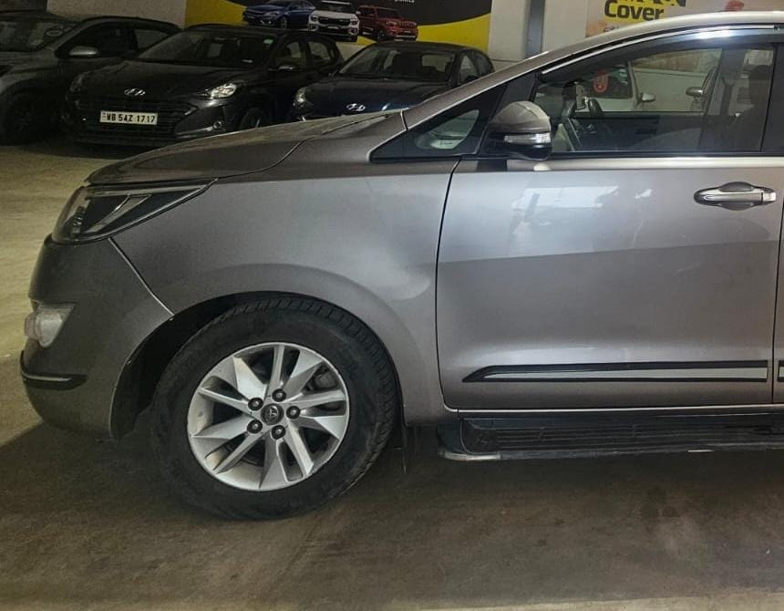 Used 2016 Toyota Innova Crysta Used 2016 Toyota Innova Crysta