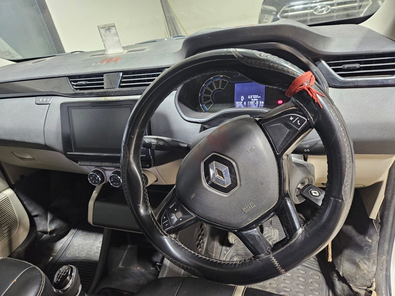 Used 2023 Renault Triber Used 2023 Renault Triber